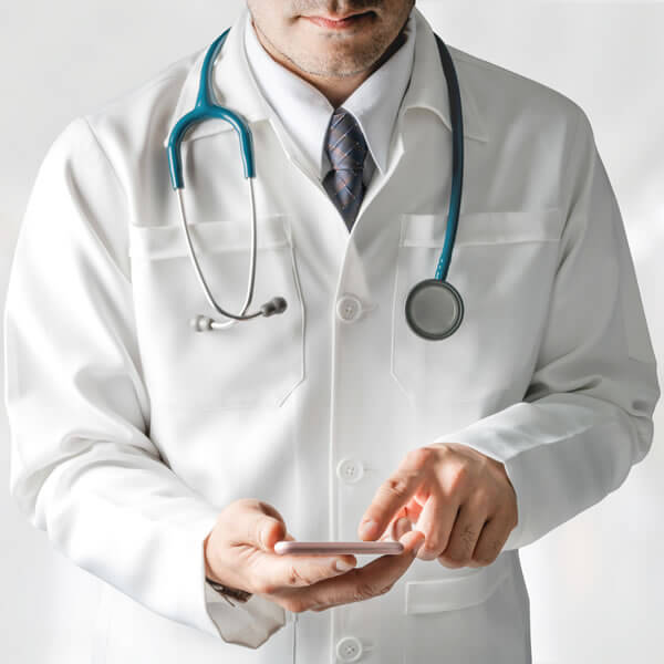 telemedicine-doctor